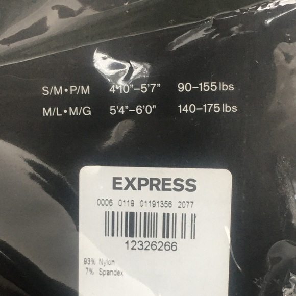 New EXPRESS Large Fishnets Nude sz Medium / Large - Picture 3 of 3